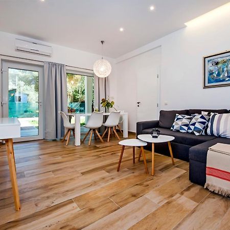 Apartmani Brajkovic Ровинь Экстерьер фото