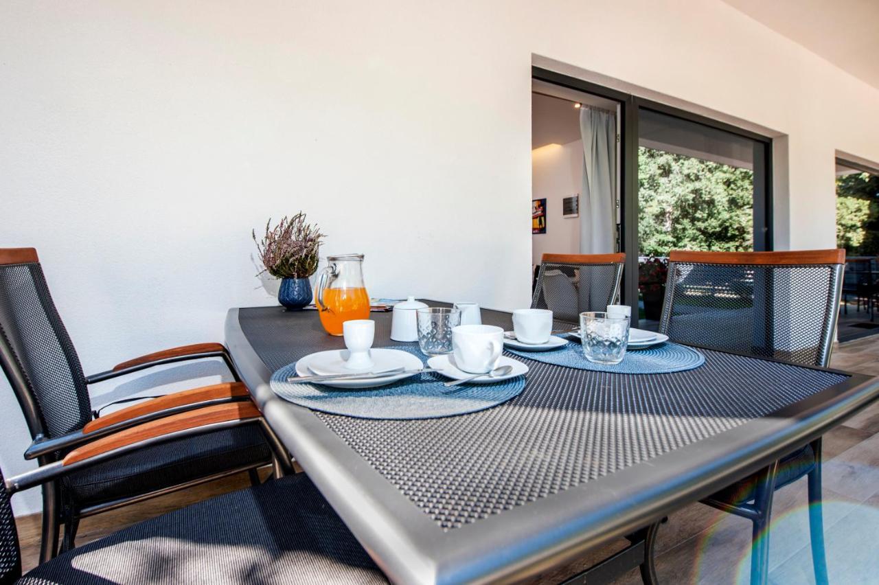 Apartmani Brajkovic Ровинь Экстерьер фото