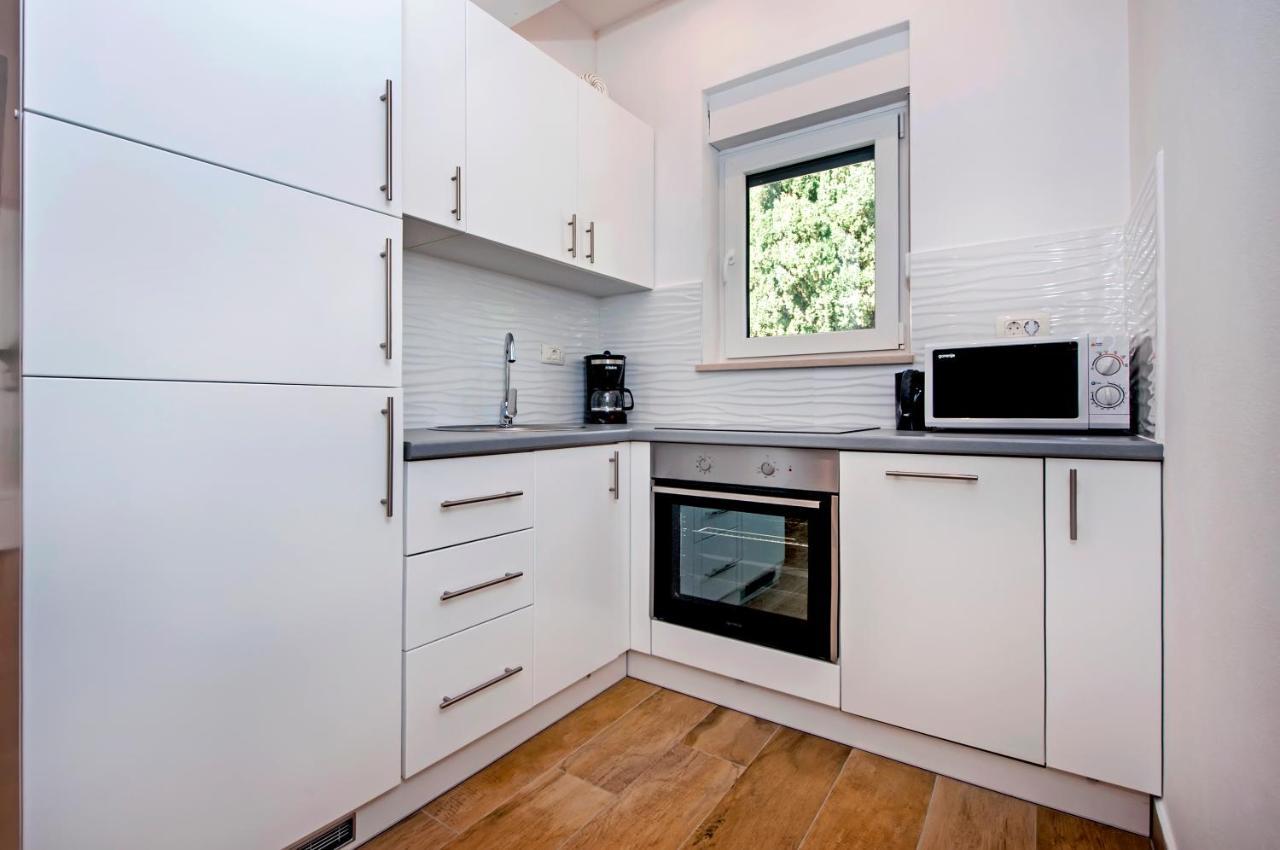 Apartmani Brajkovic Ровинь Экстерьер фото