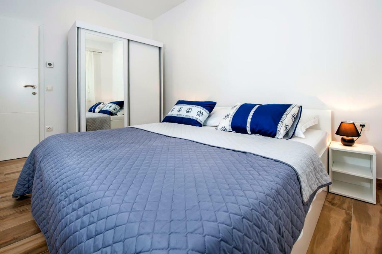 Apartmani Brajkovic Ровинь Экстерьер фото