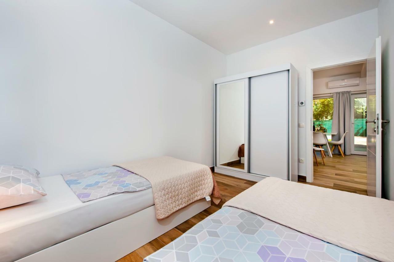 Apartmani Brajkovic Ровинь Экстерьер фото